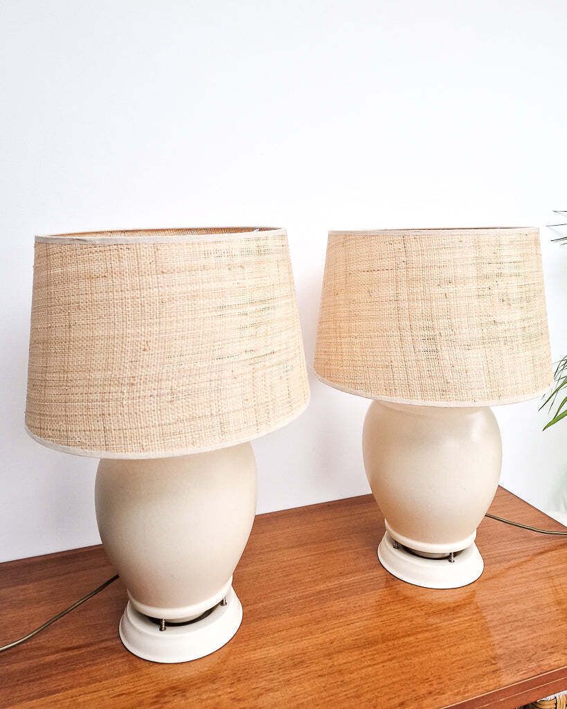120.0 Mid Century Cream Table Large Lamp & Shade (1930s Converted Speaker) photo