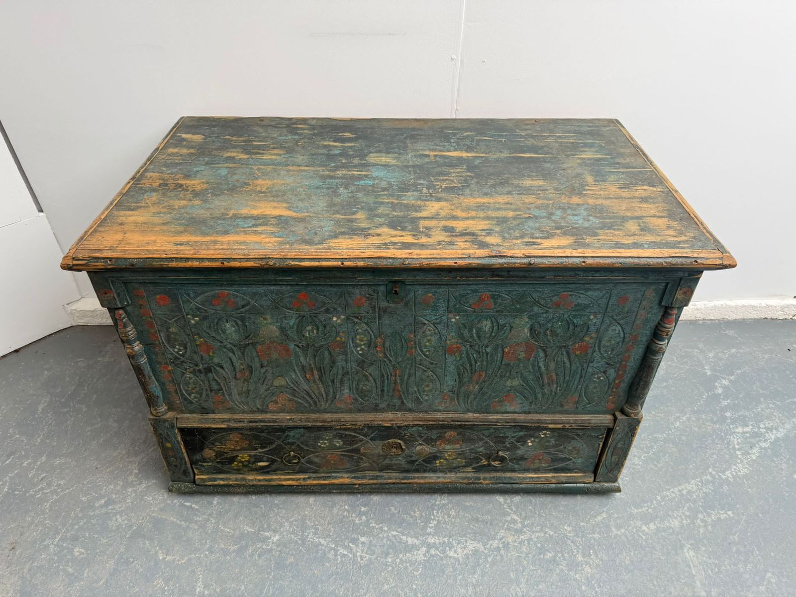 A Truly Amazing Genuine Hungarian Georgian Painted Teal Large Mule Chest photo 895.0