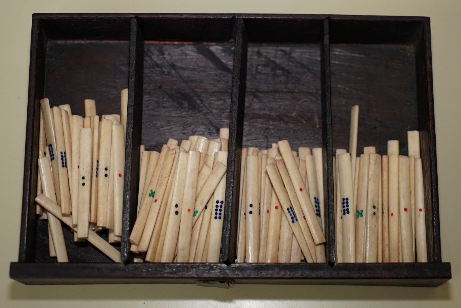 photo vintage Fine Antique Four Person Mahjong Circa 1920's Chinese Export Period Hand Carved