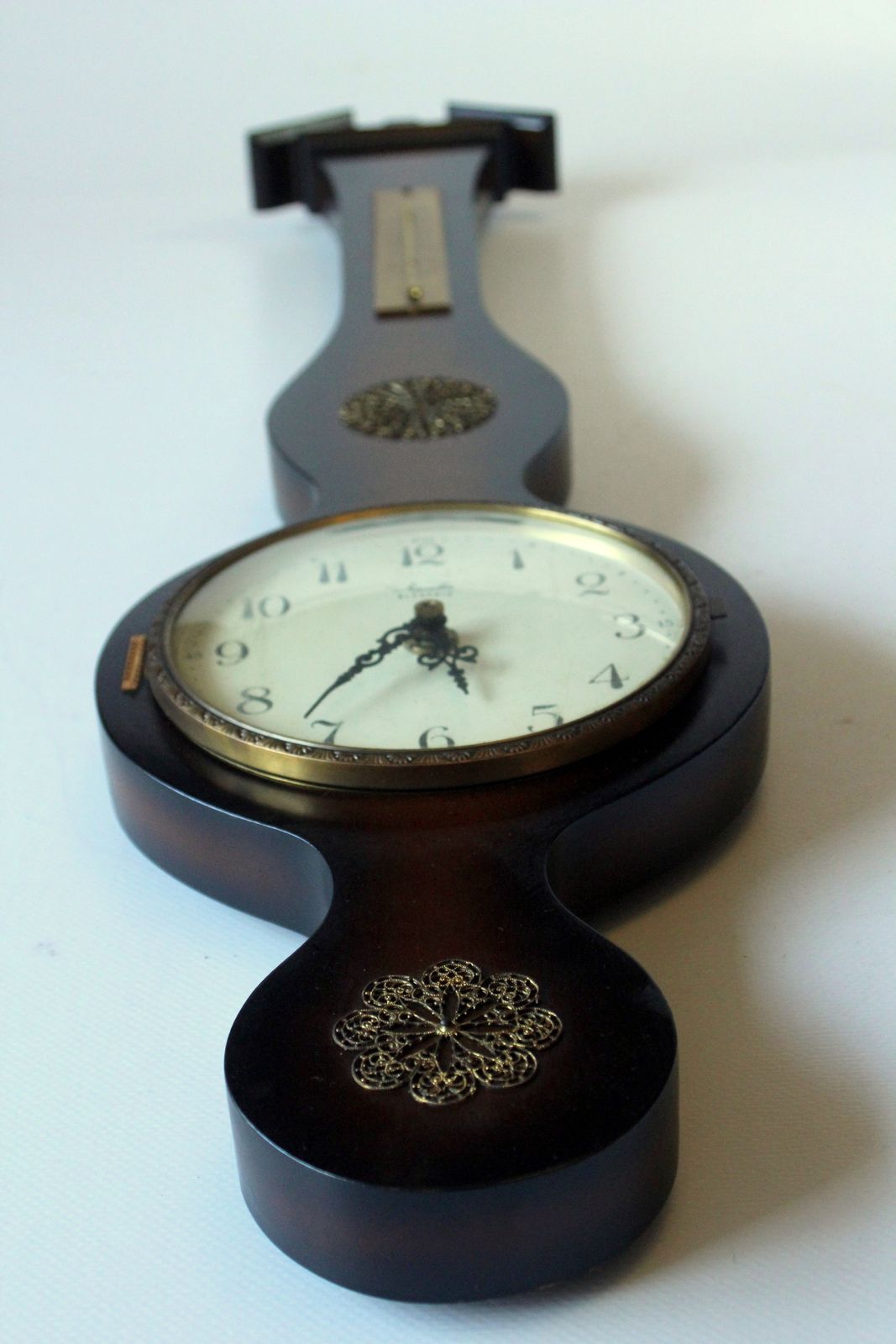 1950s   High Quality Wall Clock By Mauthe Electric With A Thermometer (Showing Celsius And Fahrenheit) As A Set,  Made Of Walnut Wood, Glass, Metal photo 122.0
