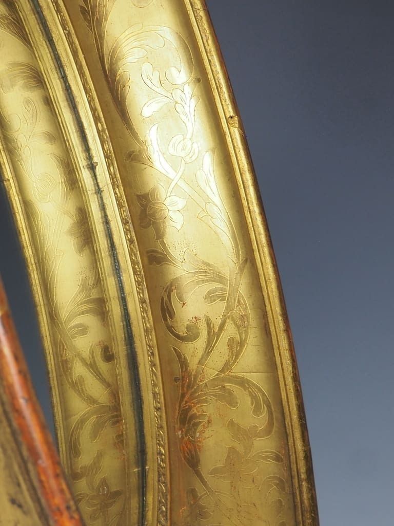 Early 19th Century French Oval Giltwood Mirror Frame (Restauration/Louis Philippe) photo buy