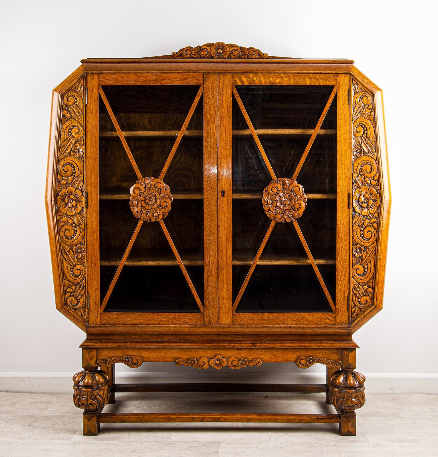 Antique English Carved Oak Octagonal Display Cabinet Glazed Vitrine Bookcase Jacobean Revival C1920