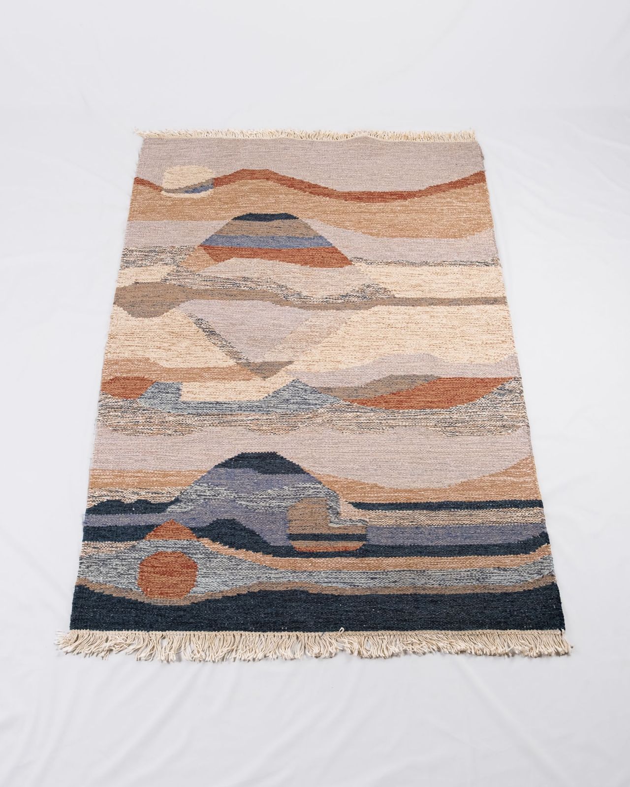 1600.0 Modern Oriental Kilims, Landscape photo