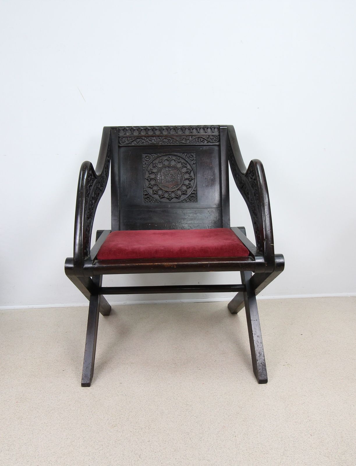 photo vinterior Set Of 2 Vintage Oak Glastonbury Chairs