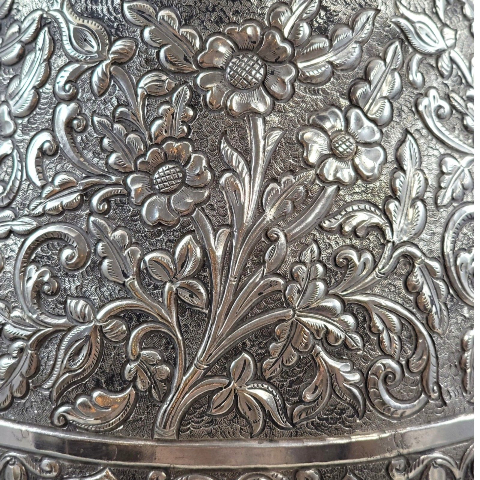 photo for sale Large Indian Silver Vase Kutch Gujarat 3012g Repousse Antique Baluster Form
