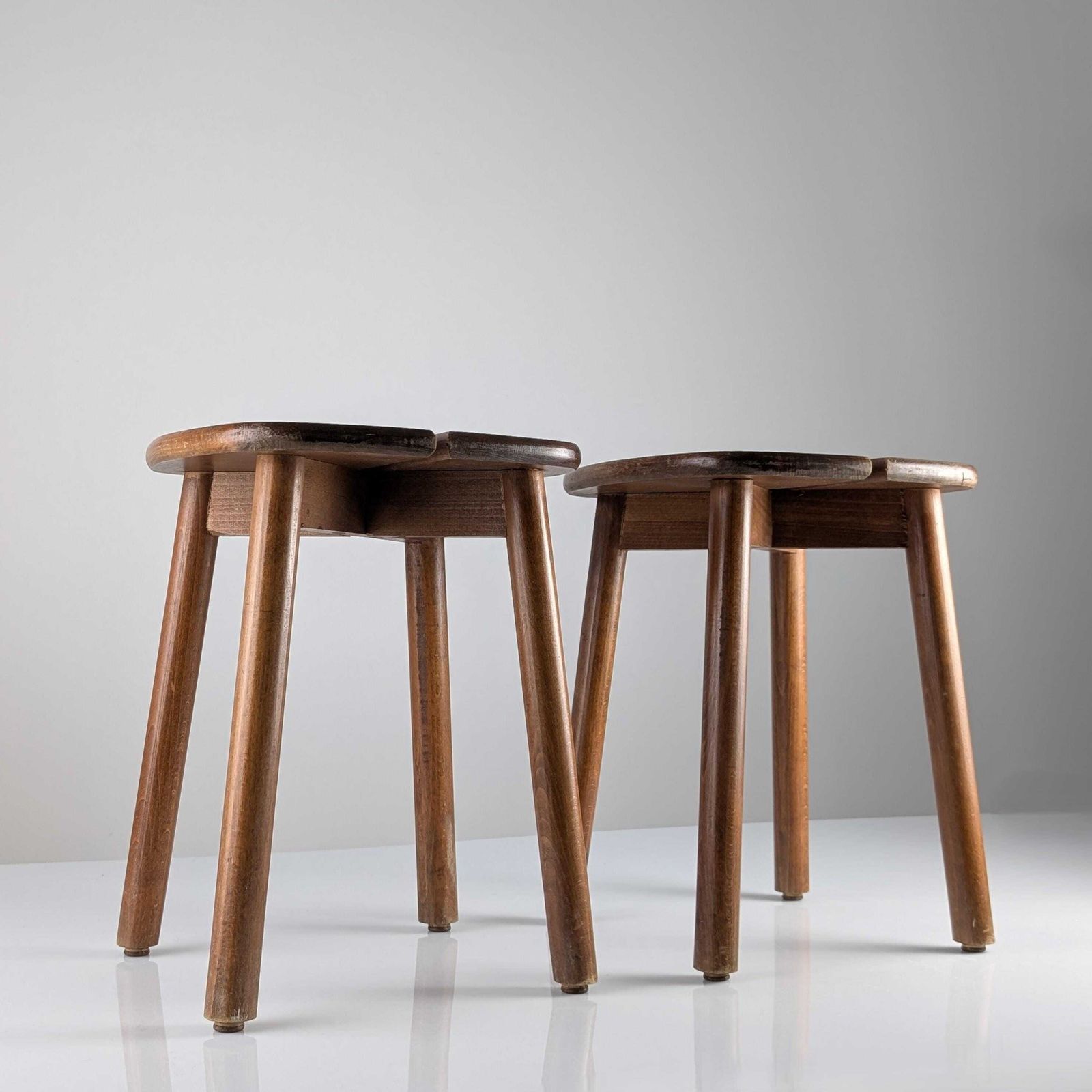 photo vintage Pair Of Wooden Stools By Pierre Gautier Delaye, France, 1960s