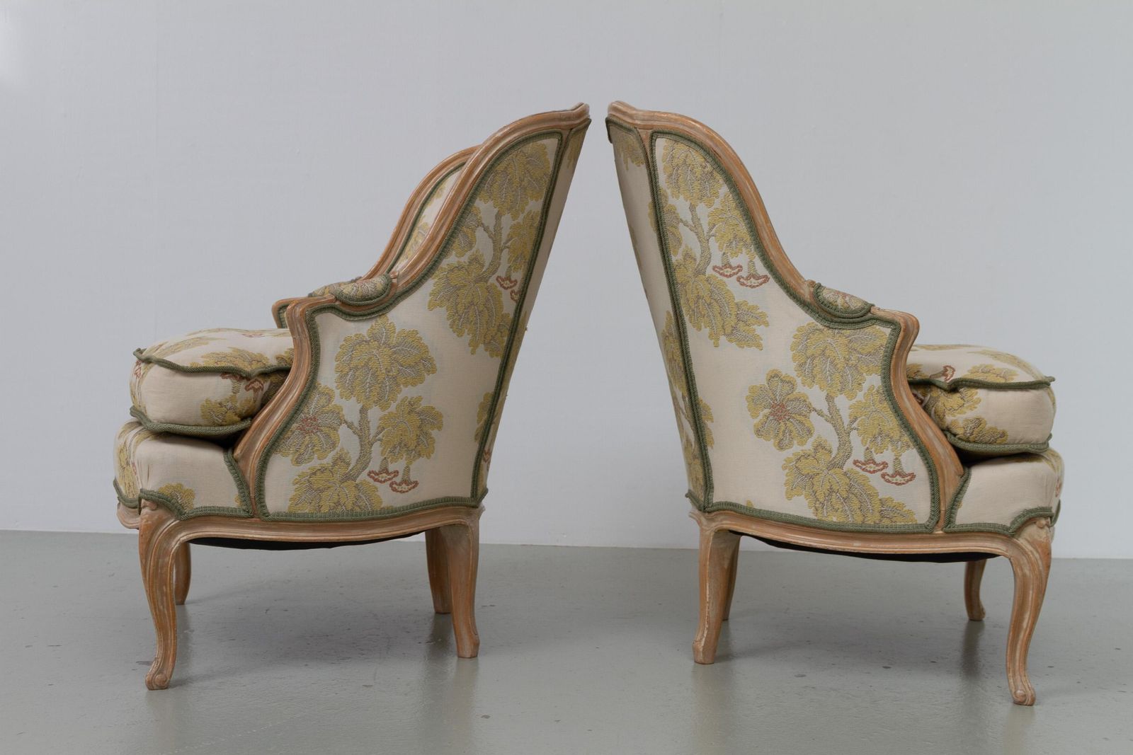 photo vinterior Pair Of Danish Lounge Chairs By Lysberg, Hansen & Therp. 1950s.