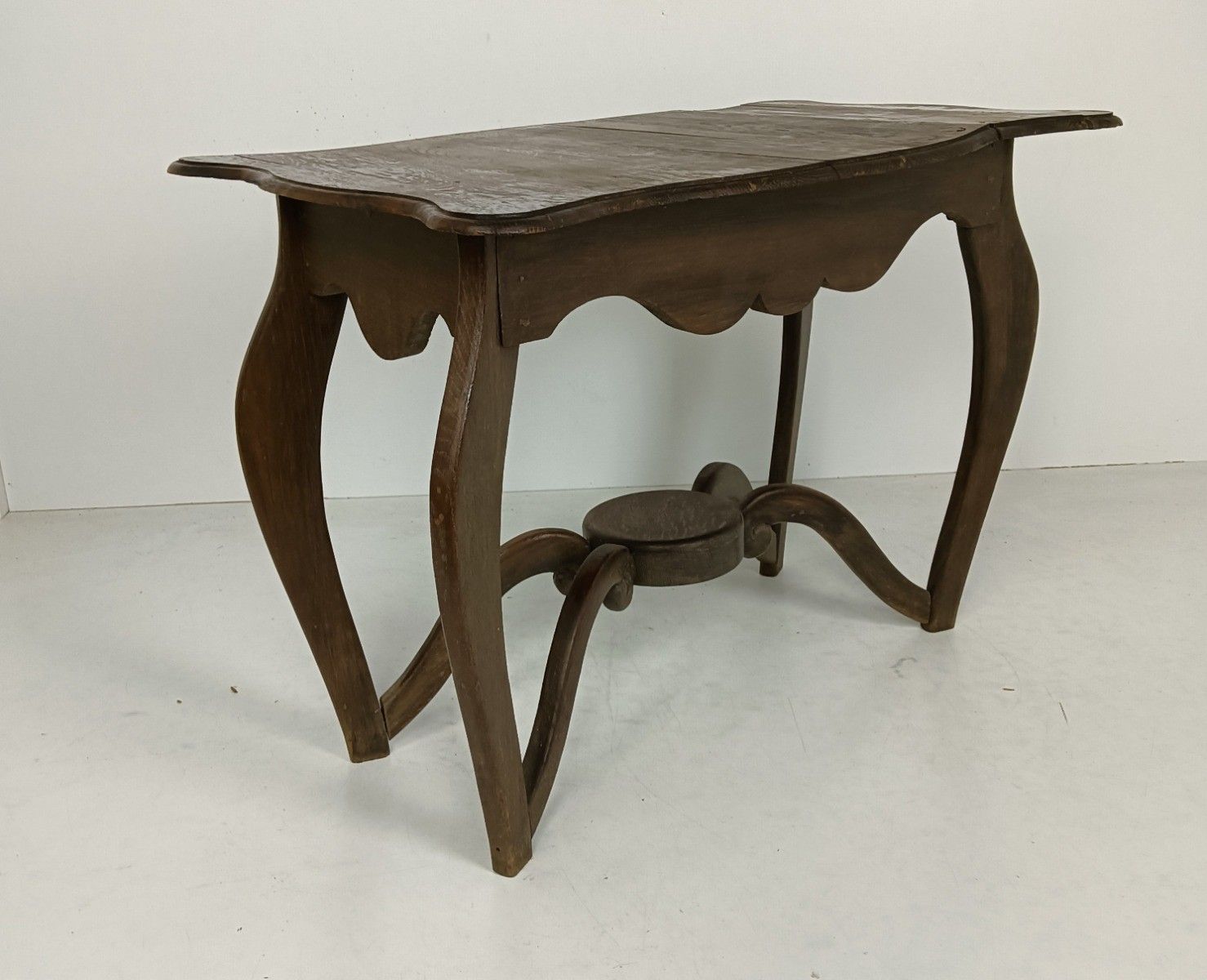 Antique Small Side Coffee Occasional Table Carved Wood Barn Farmhouse Style photo buy