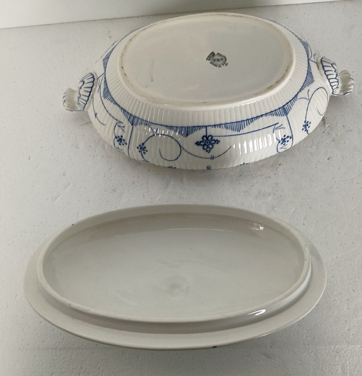 photo for sale Antique Oval Tureen Blue White Copenhague Motive Opaque De Sarreguemines France