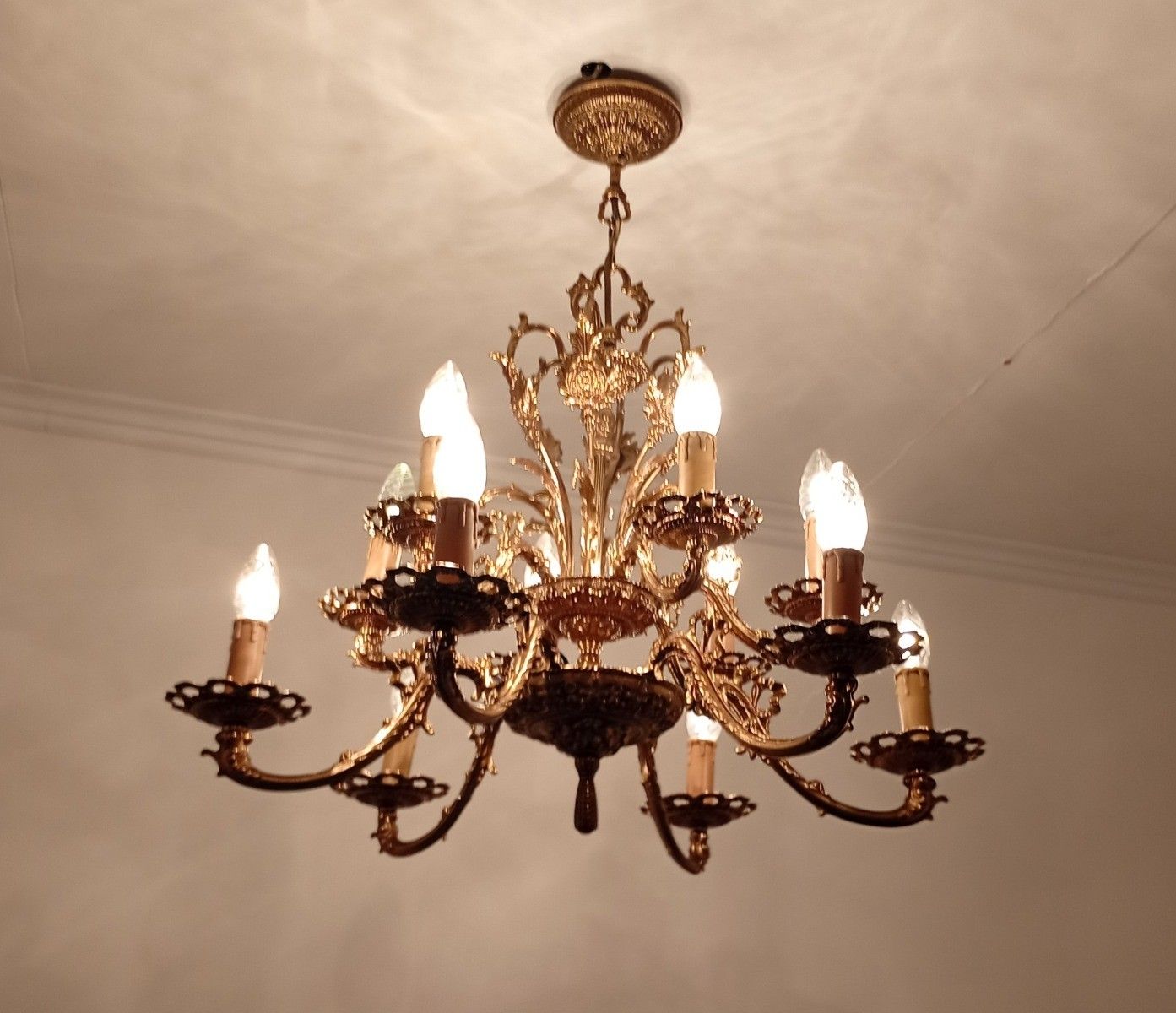 photo furniture Vintage Spanish Revival Chandelier 12 Arm Lights Brass Gorgeous Ornate Ceiling F