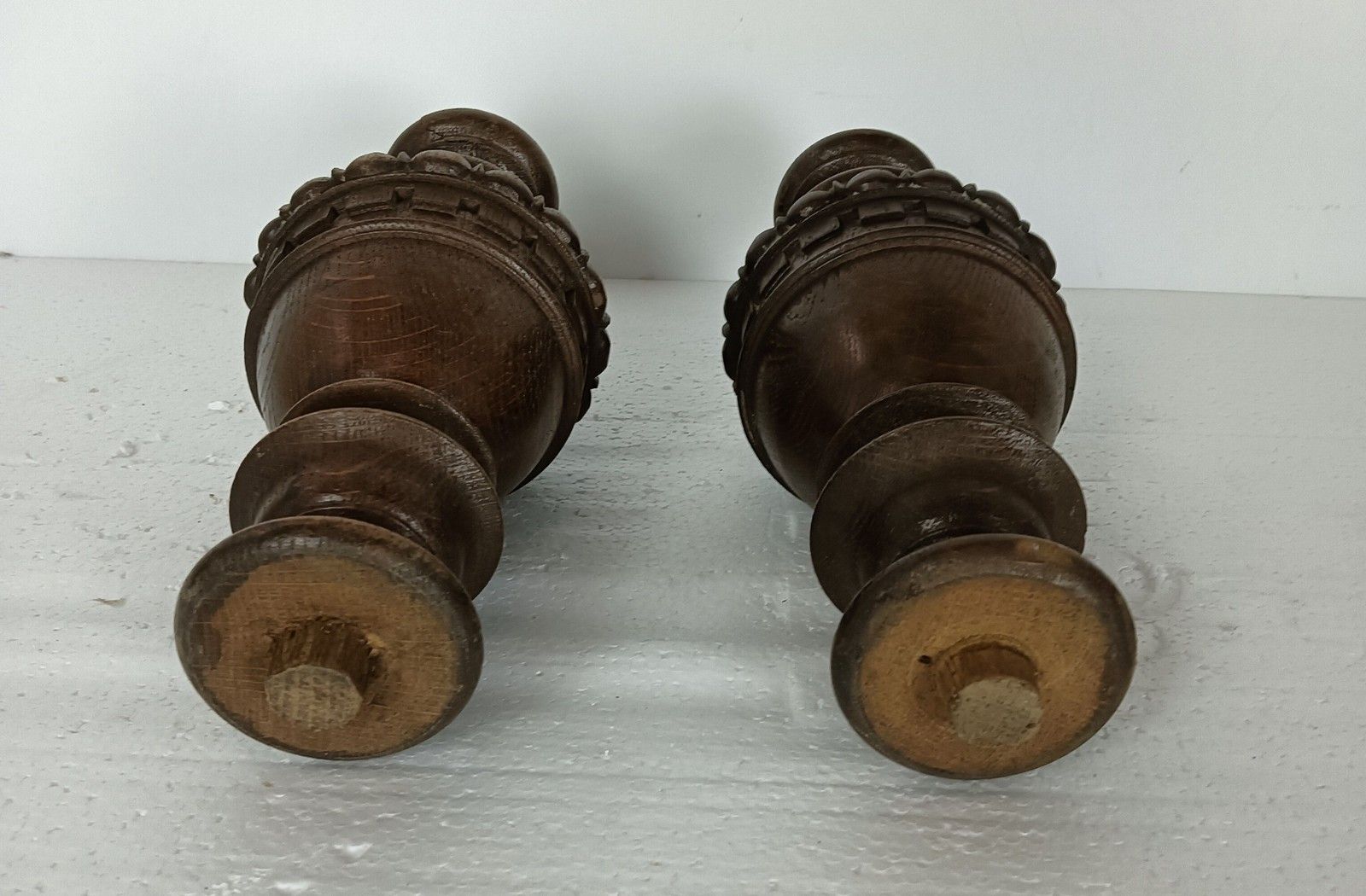 Set Of 2  Reclaimed Carved Wood Large Spindles Balusters Trim Posts Pillar Archi photo Home Decor