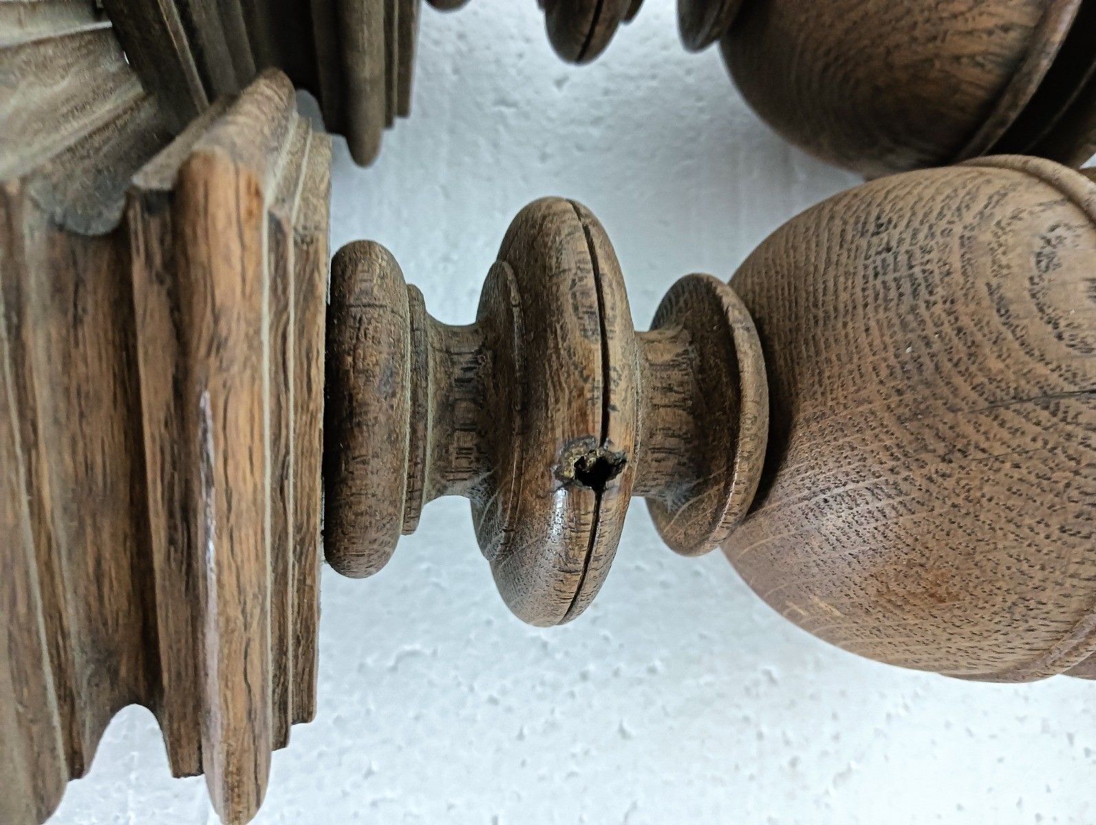 Set Of 2 Reclaimed Carved Wood Antique Spindles Balusters Trim Posts Pillar Arch photo 143.0