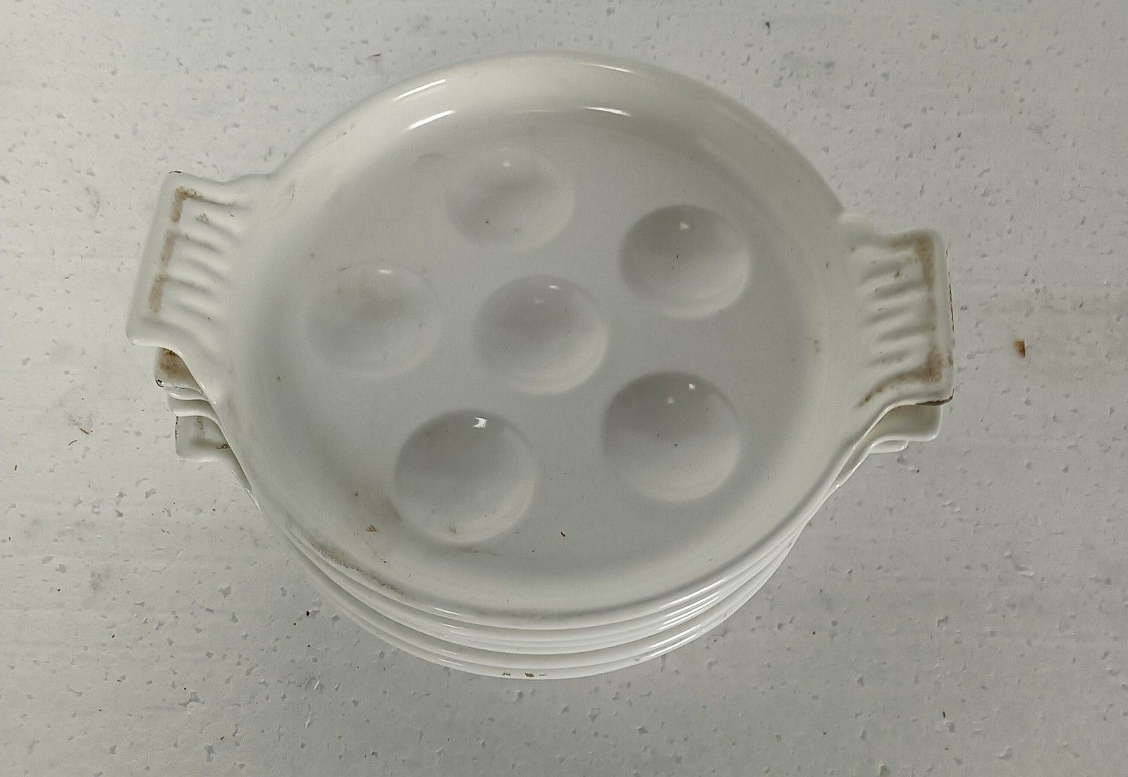 Le Creuset 12 Hole White Escargot Dish Enamel Cast Enamel French Snail Plates Se photo for sale