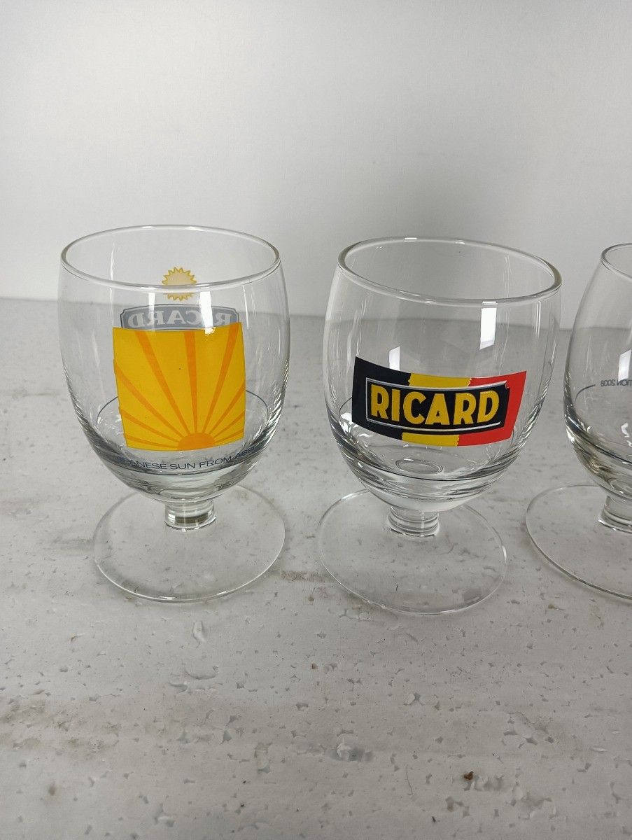 Collection Of 4 Different Vintage French Ricard Glasses Pastis Apero France Coll photo Home Decor