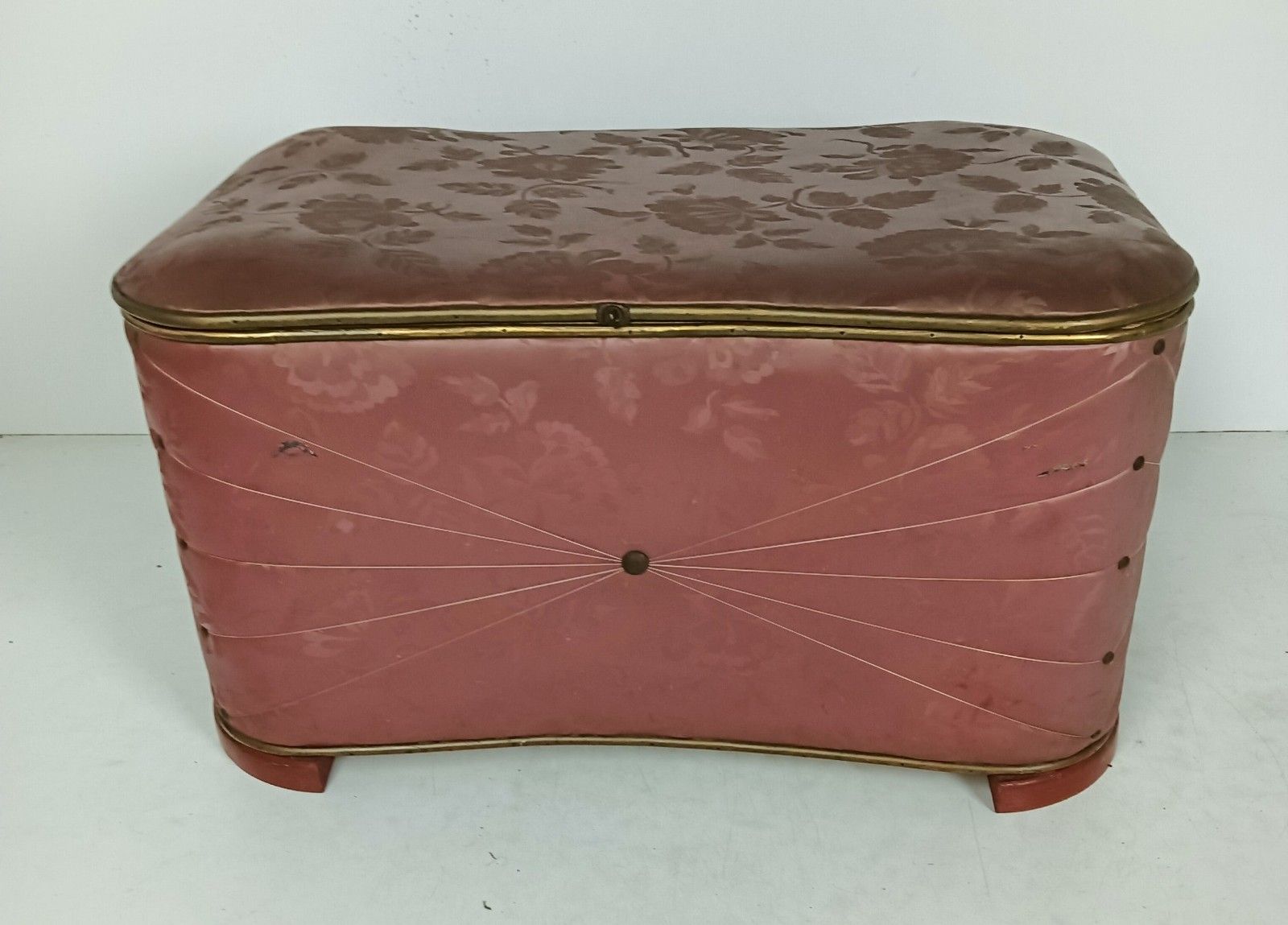 Art Deco Art Nouveau Antique Large Laundry Box Basket Sewing Quilting Storage photo 268.0