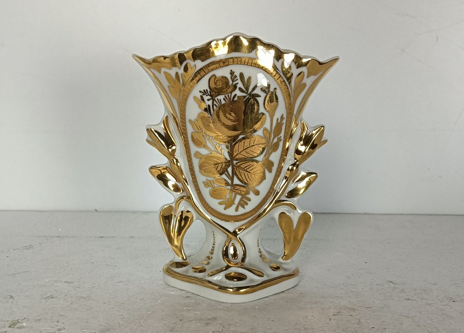 Antique  Porcelain Fan Flair Vase  Gold Gilded Vieux Paris Decoration