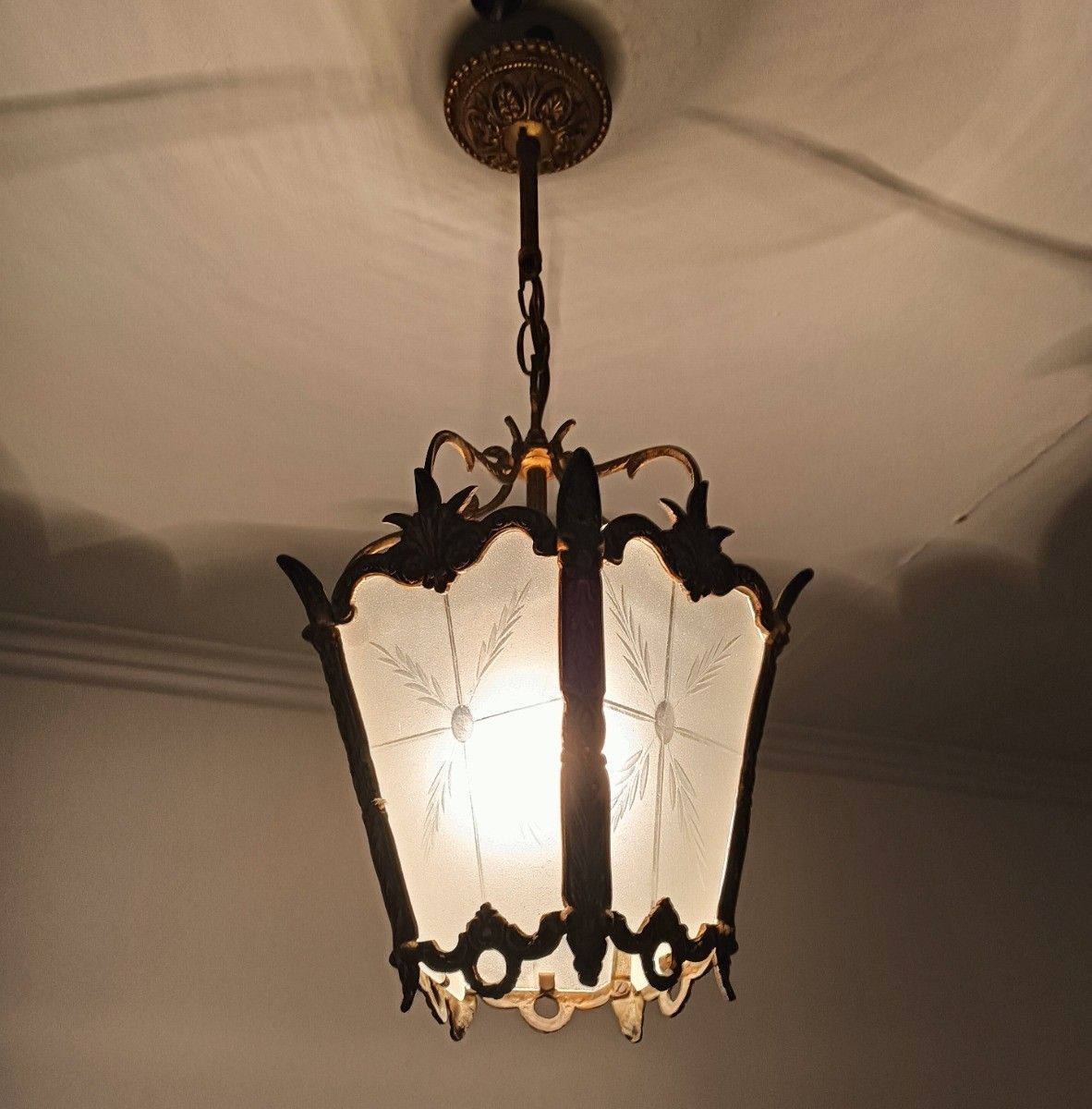 photo furniture Hall Lamp Chandelier Etched  Glass  Vintage Hanging Light 1 Light Fixture