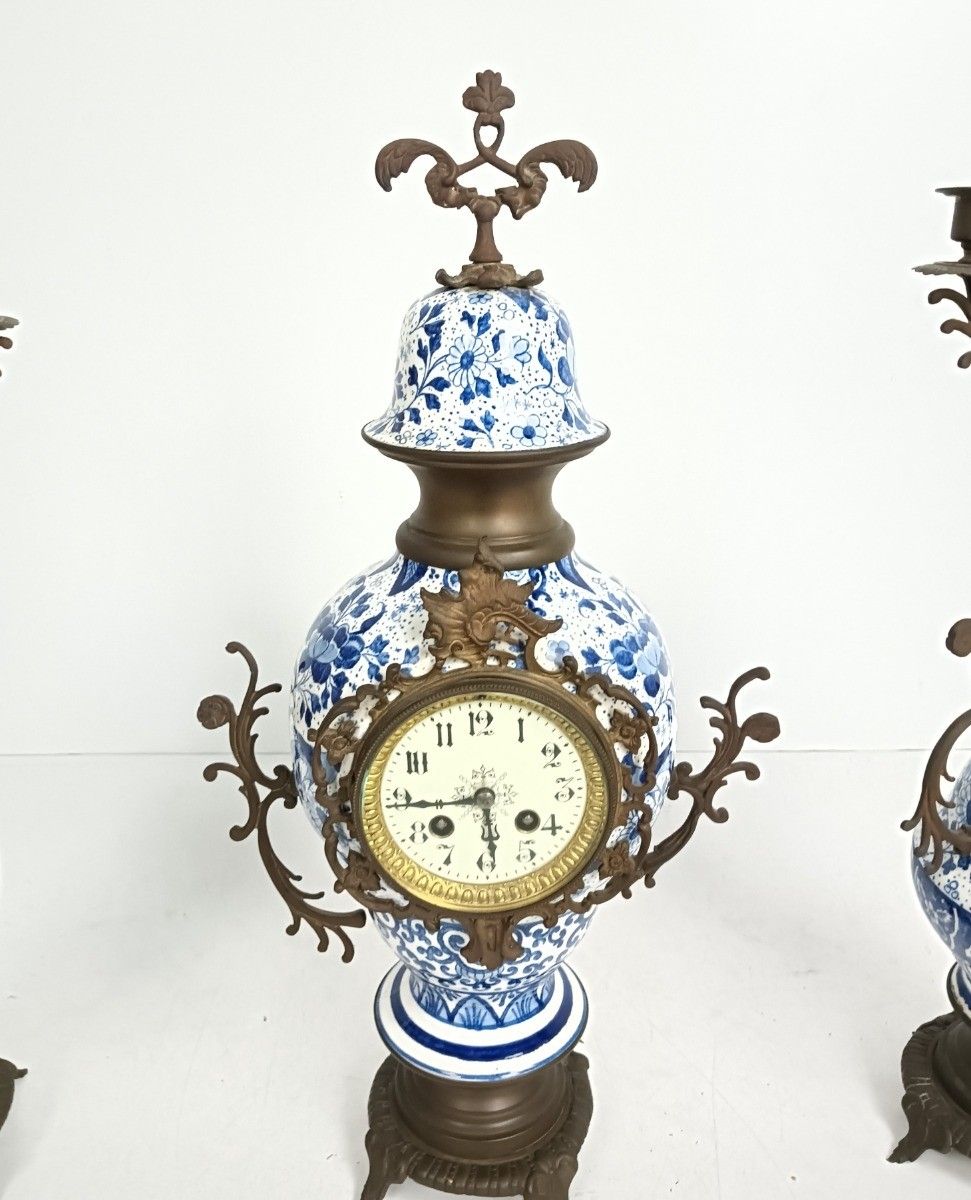 3 Piece Garniture Mantle Set Clock With Couple Candelabras Delft Blue White Porc photo furniture