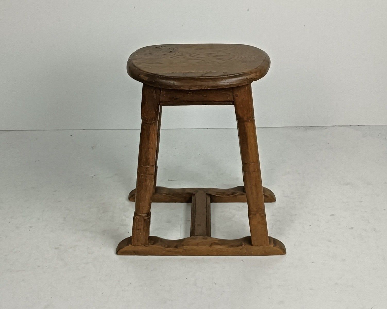 Antique Oak Carved Wood Stool Pedestal Barn Style photo vintage