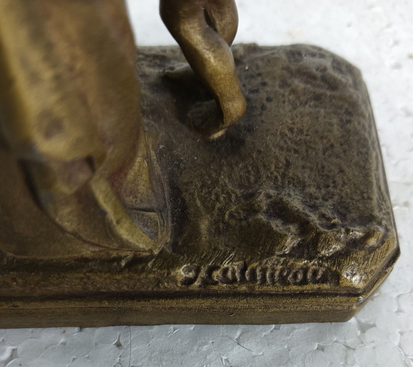 Small Statue Bronze Signed Jesus Vintage Aimez Vous Les Uns Les Autres photo Art