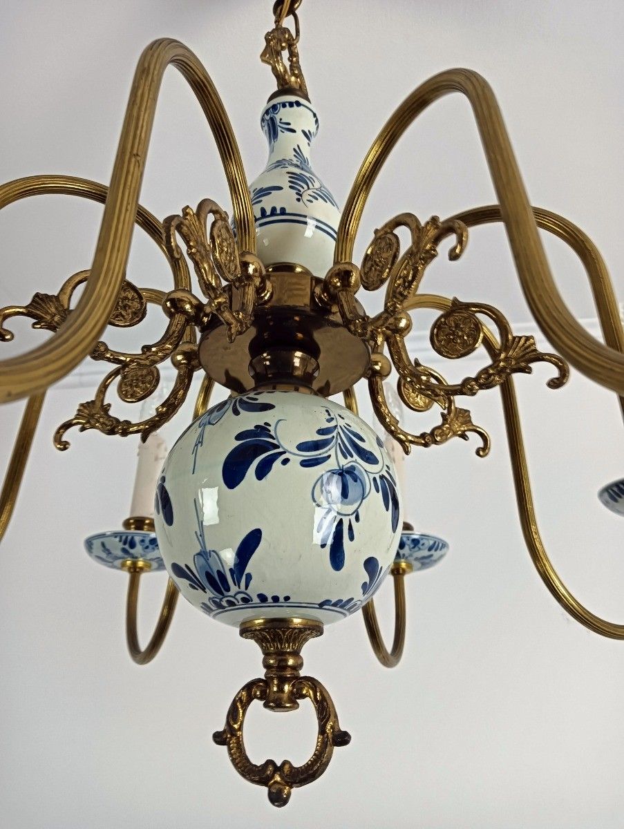 Dutch Delft Blue White Chandelier Porcelain Vintage Ornate Brass 8 Lights Arms photo vinterior