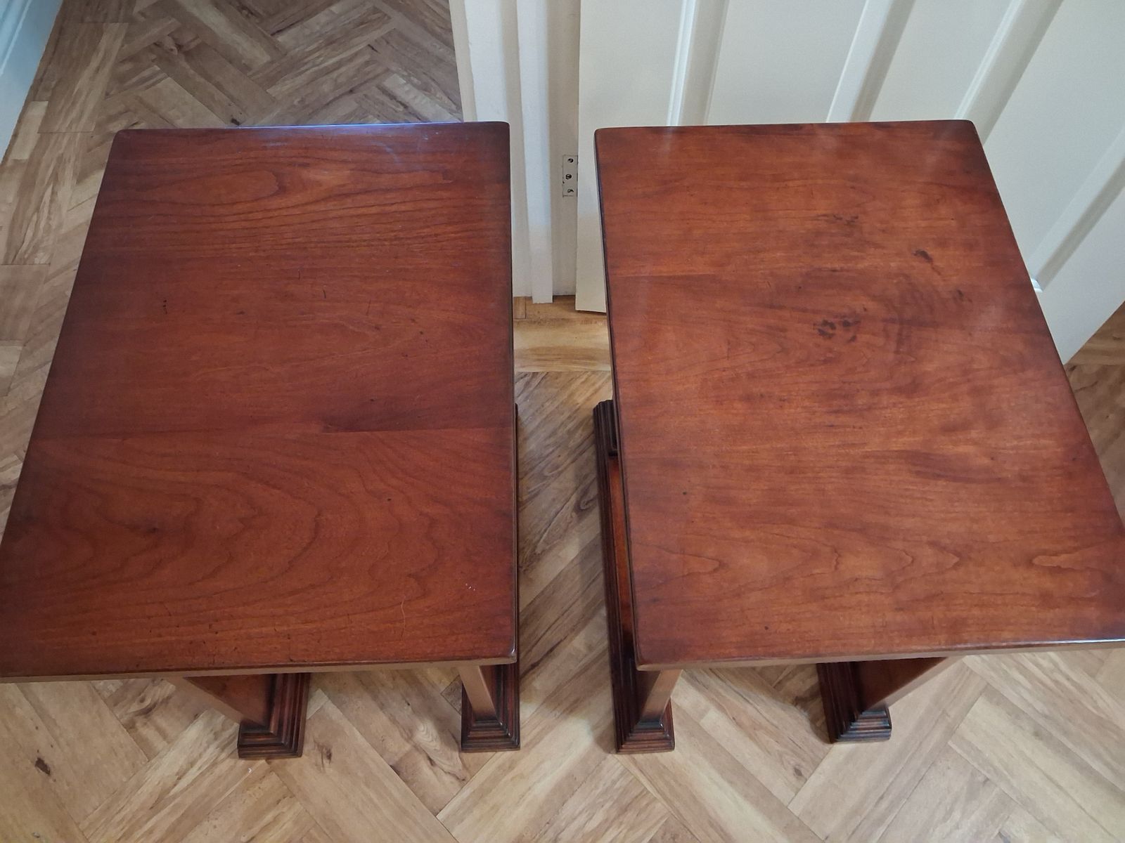 Two Pairs Classical Quality Heavy Cherry Mahogany Nest Of Tables photo buy