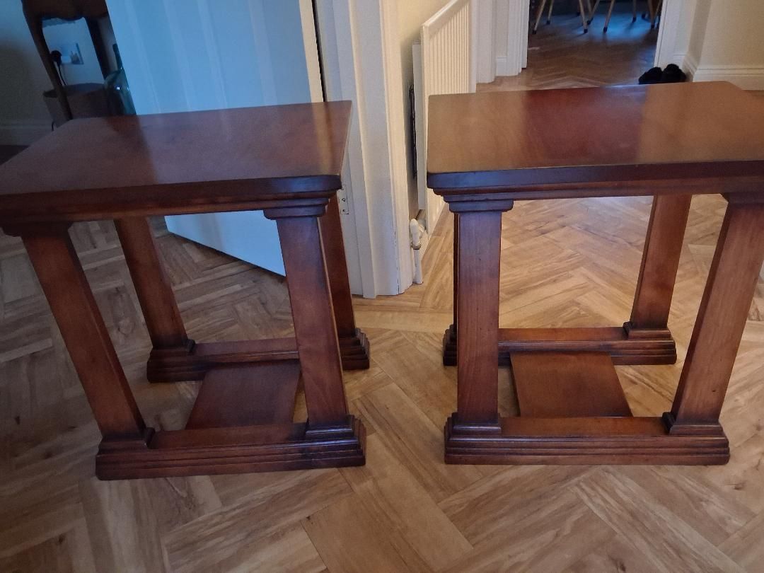 345.0 Two Pairs Classical Quality Heavy Cherry Mahogany Nest Of Tables photo