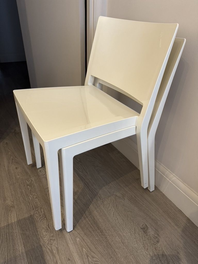 Kartell Liz Chairs (4 Chairs), Late 20th Century
