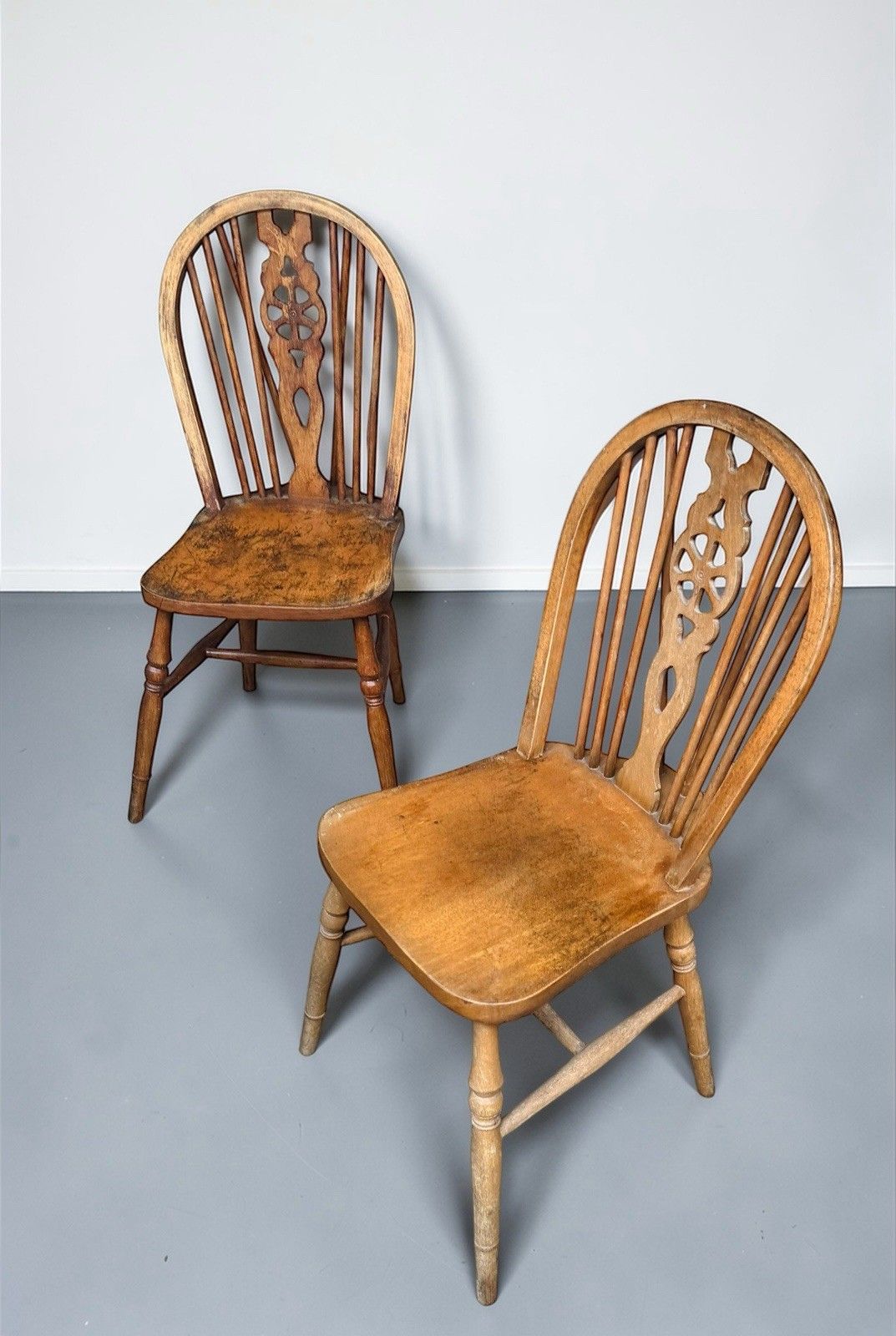 Antique Set Of Four Elm And Beech Windsor Wheelback Dining Chairs C1940s photo Furniture
