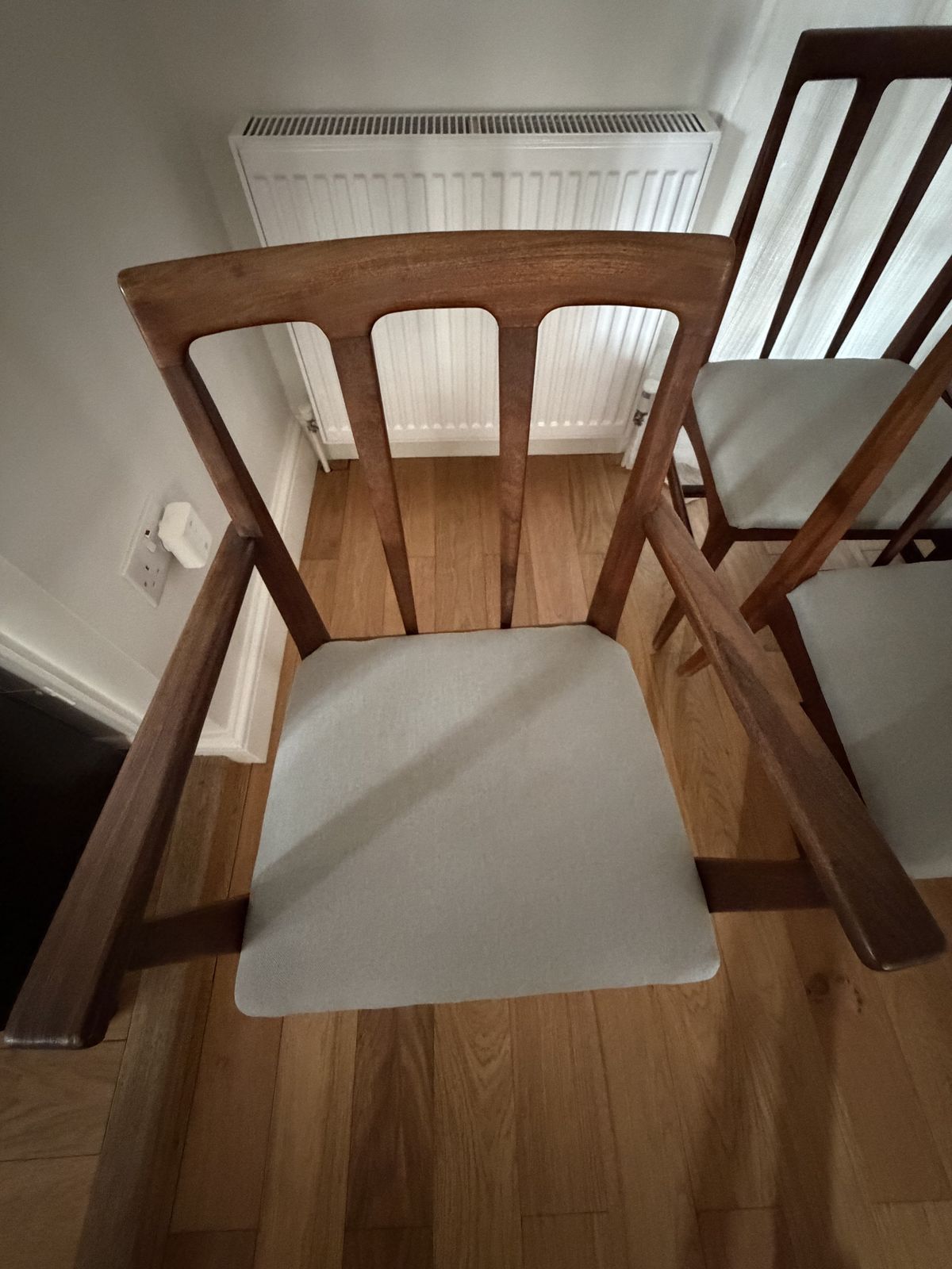 Vintage “Volnay” Dining Chairs – Set Of 6 (4 + 2 Carvers) photo vinterior