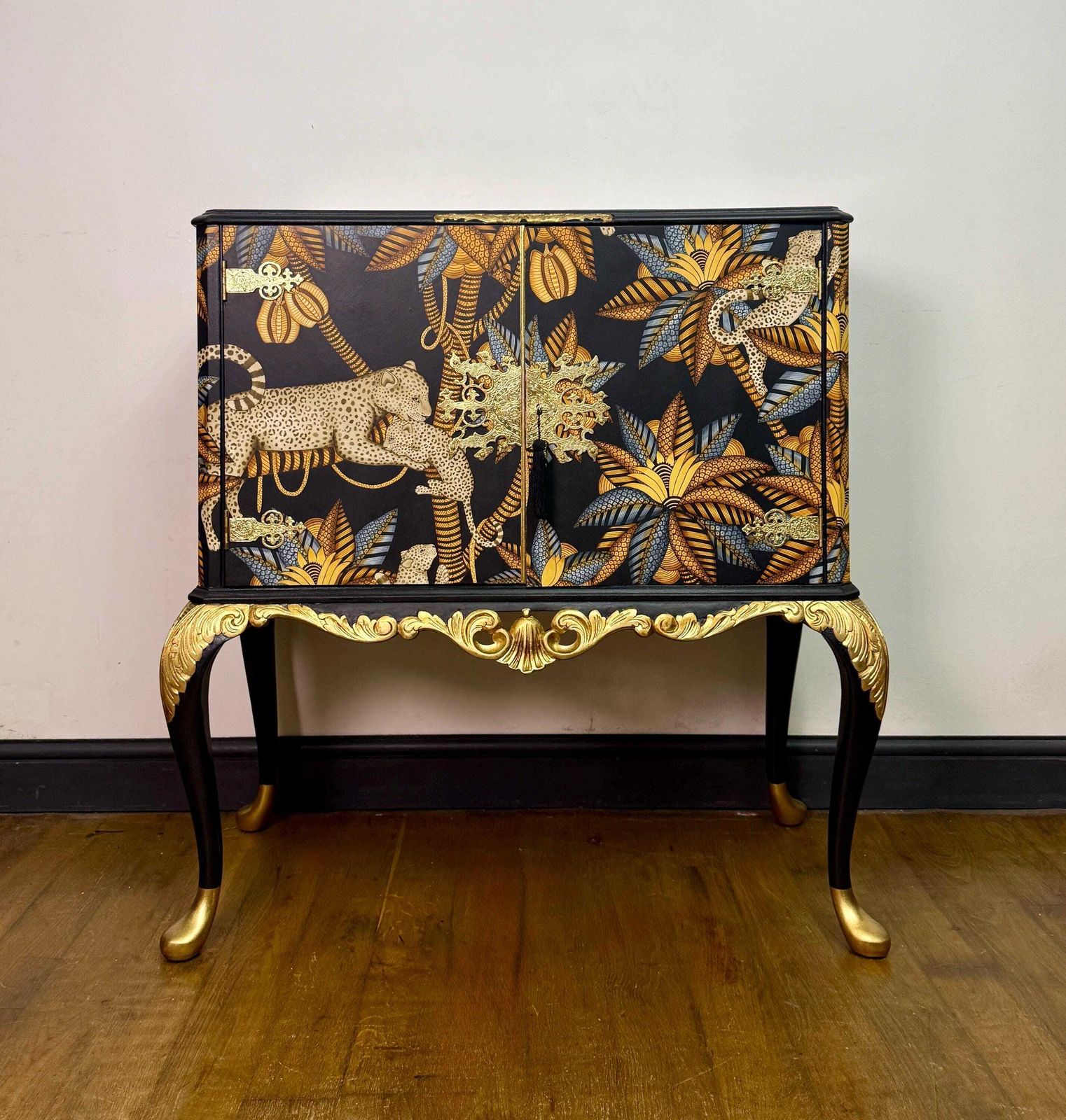 Queen Anne Leopard Drinks Cabinet | Bespoke Chinoiserie /Botanicle Cocktail Cabinet | Luxury Vintage Statement Bar