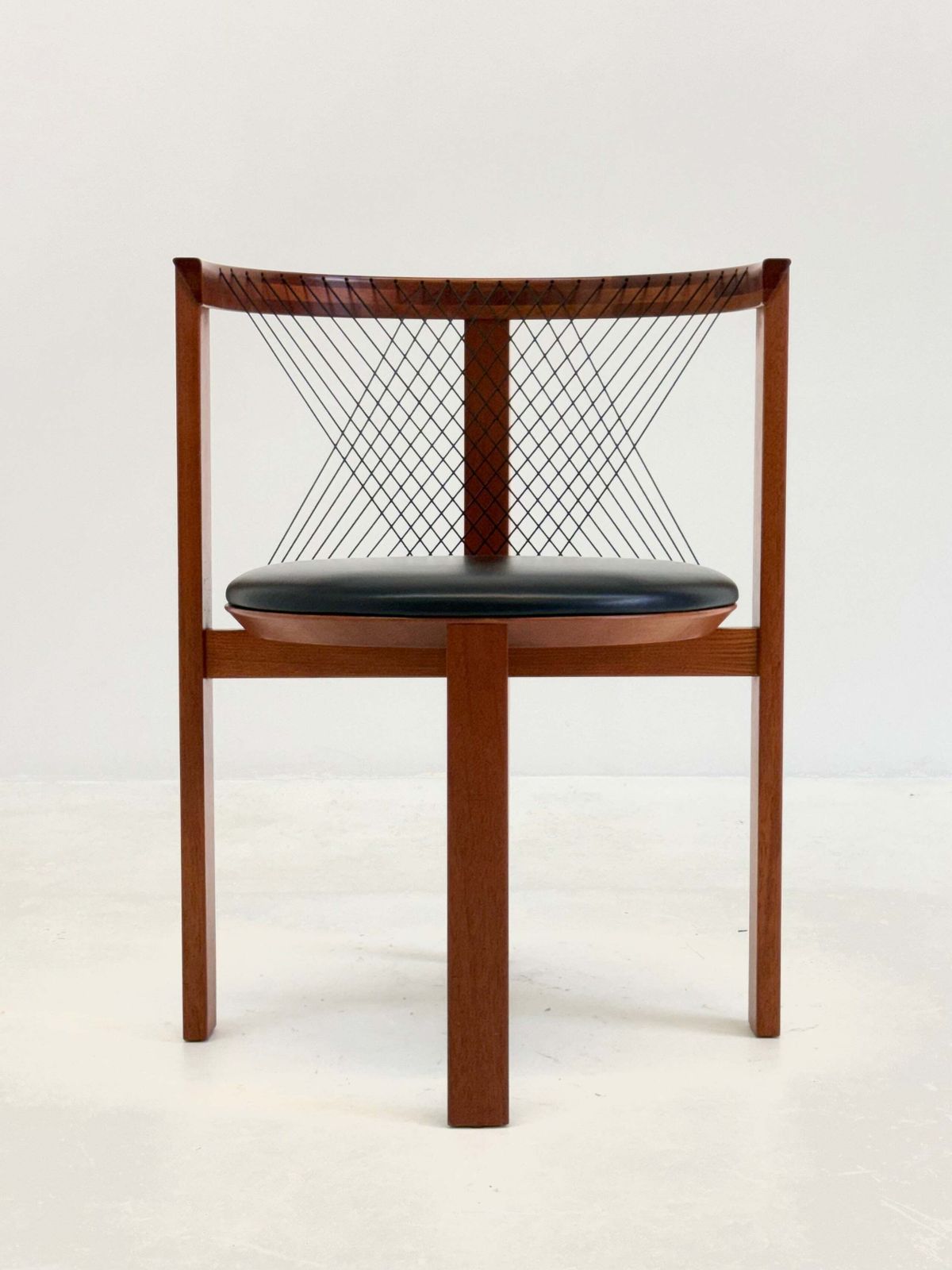 Set Of Tranekær String Chairs By Niels Jørgen Haugesen photo vinterior