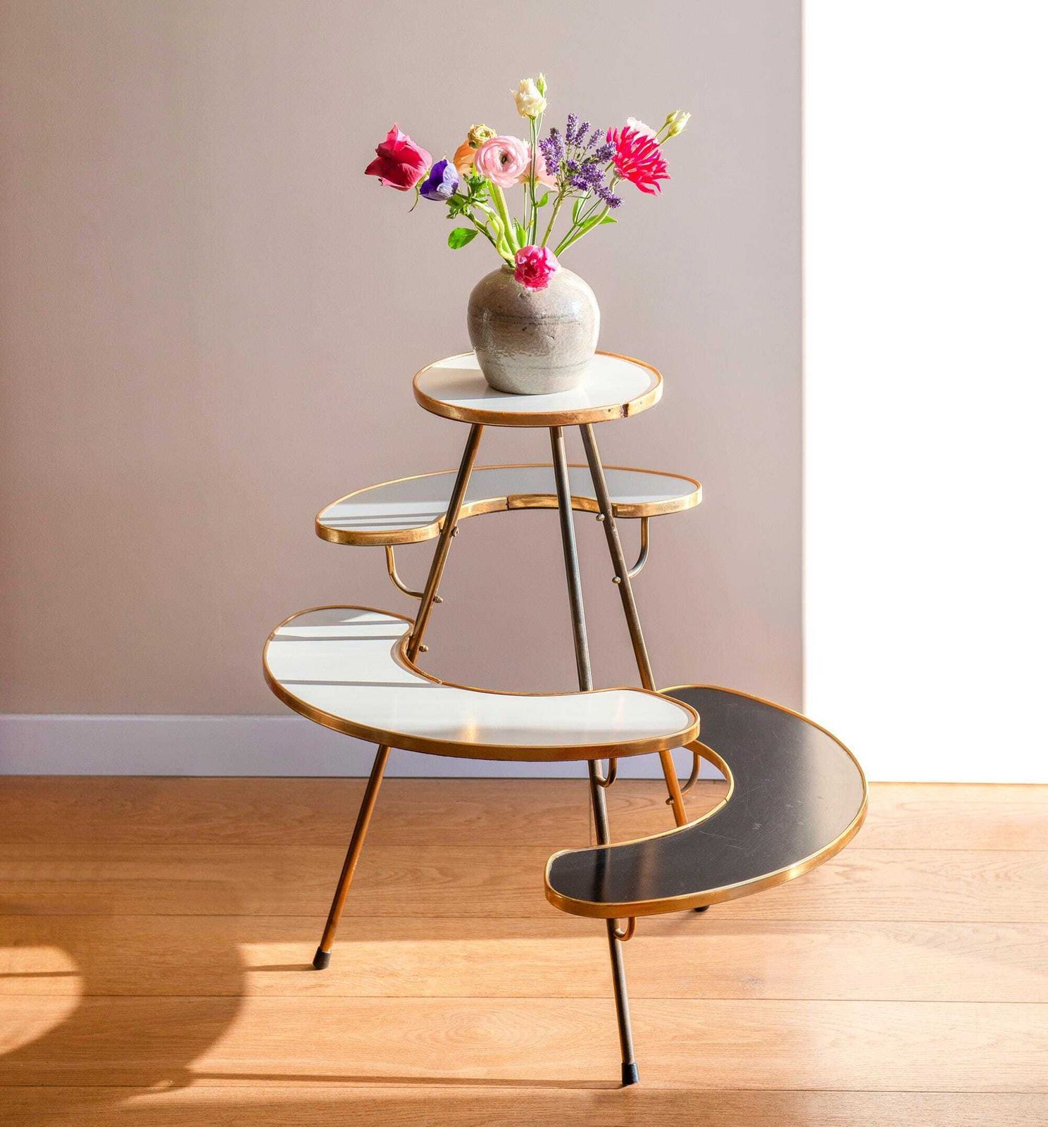 Vintage Plantentafel Met Niveaus | Messing Mid Century Tafel | Organische Vorm Bloemenstandaard, Jaren 1960