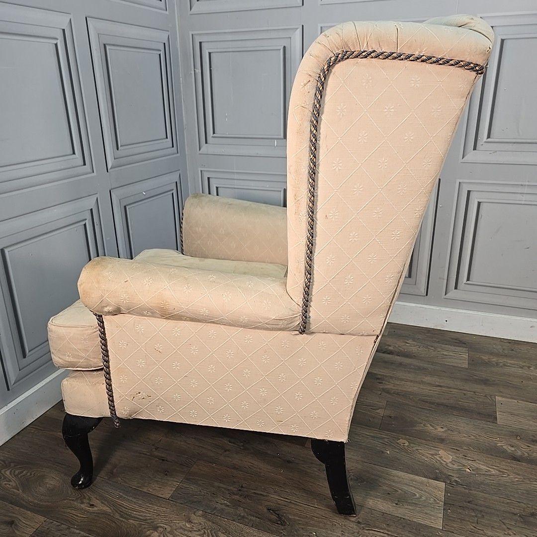photo vintage Vintage Wingback Armchair Upholstered Button Back Dovedale Furniture Victorian