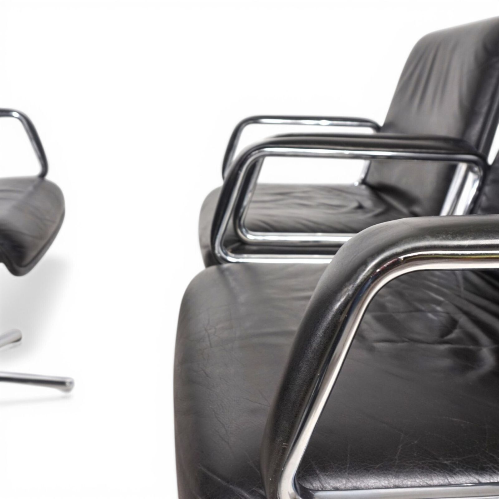 Set Of 4 Wilkhahn Delta Swivel Chairs By Delta Design, 1970 photo vinterior
