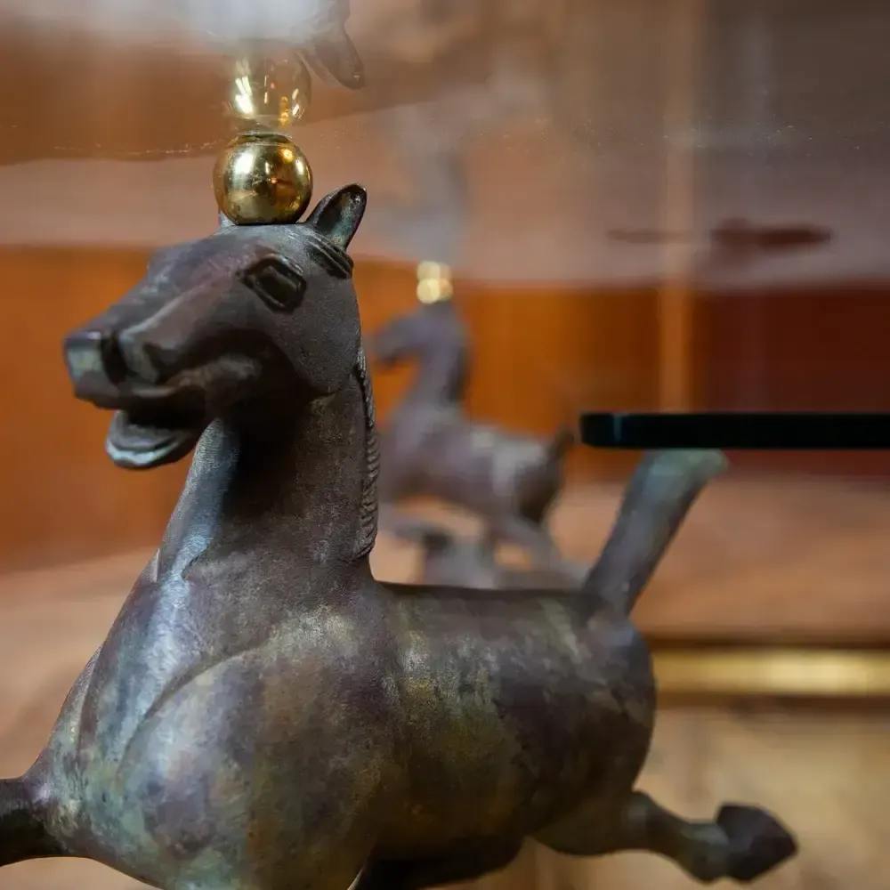 2251.0 Coffee Table „Flying Horses Of Gansu“ By Maison Charles photo