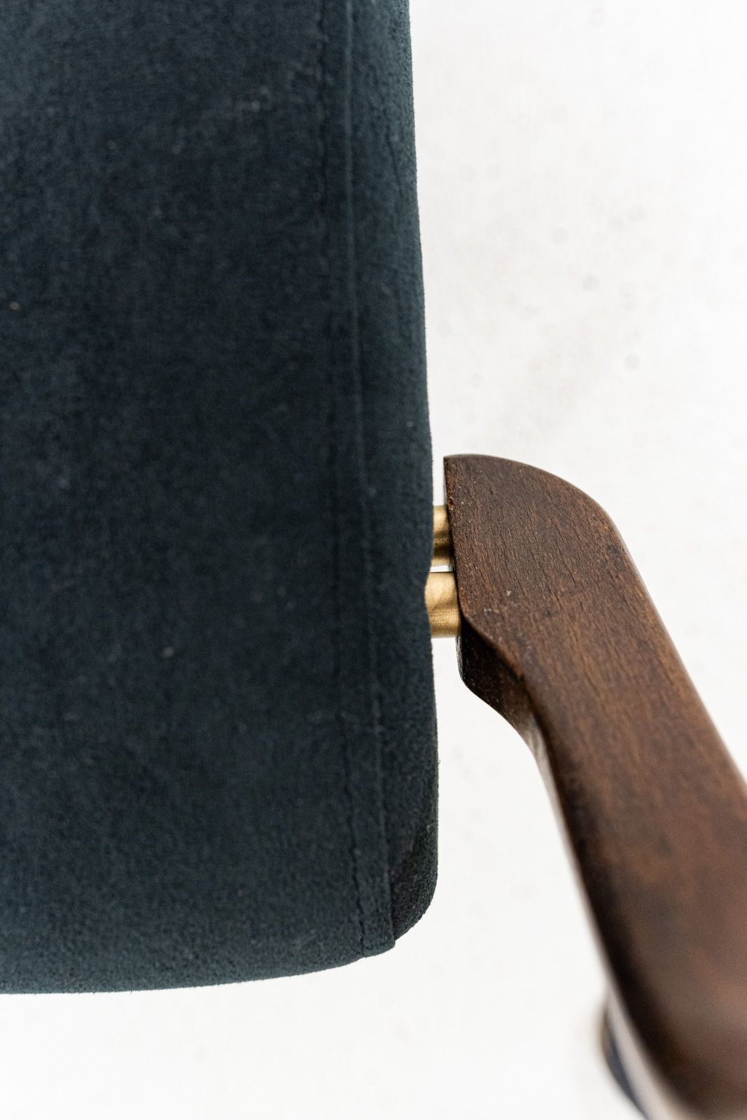 photo furniture Vintage Armchair By Jaroslav šmídek For Ton, Czechoslovakia, 1960's