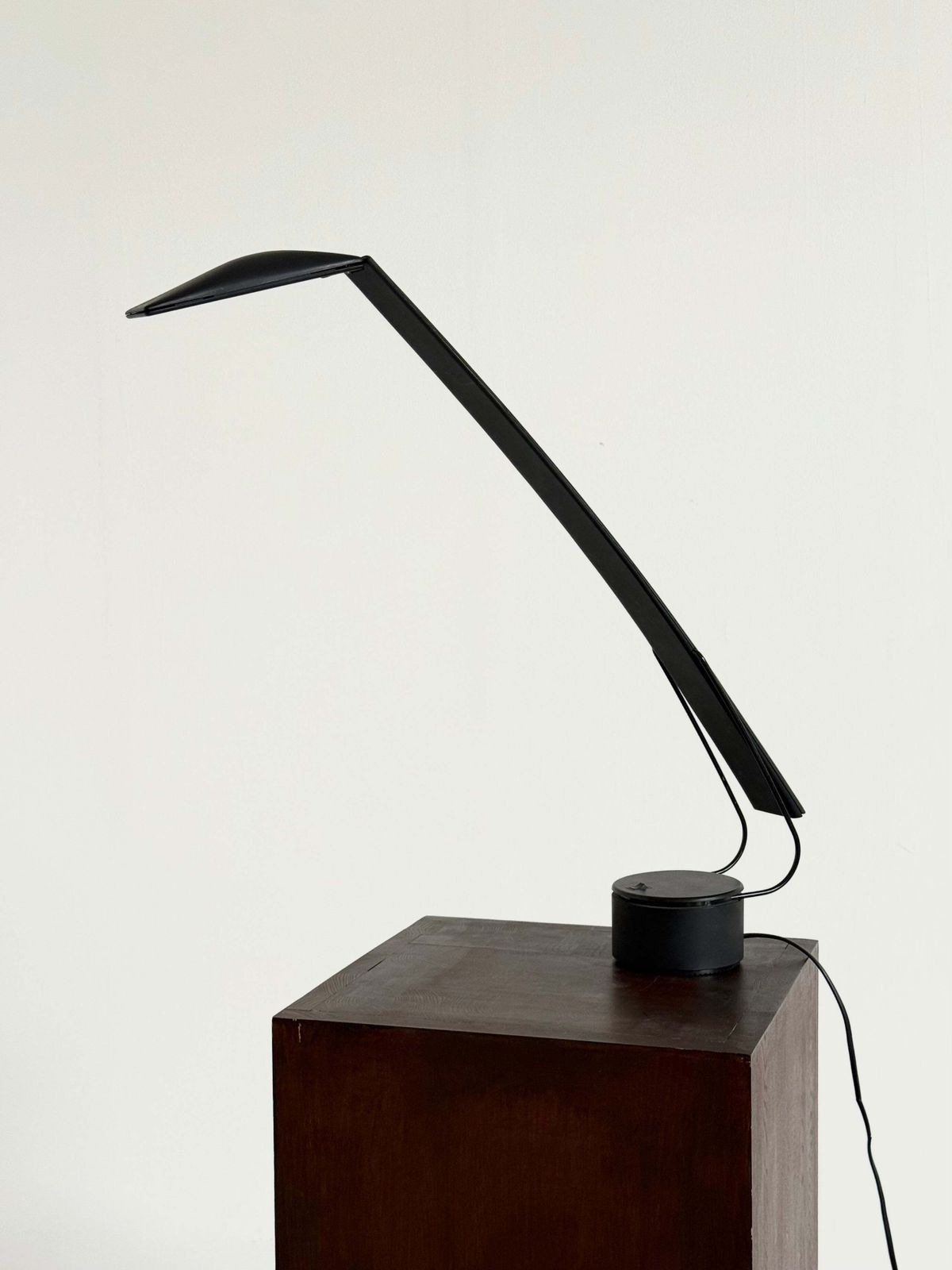 Dove Design Desk Lamp In Black By Marco Colombo & Mario Barbaglia For Paf Studio photo Lighting