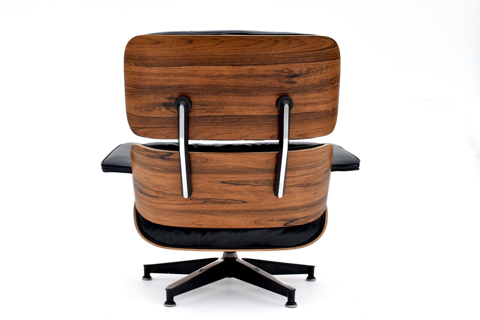 6995.0 Early 1960s  Production Vintage Eames Lounge Chair For Herman Miller photo