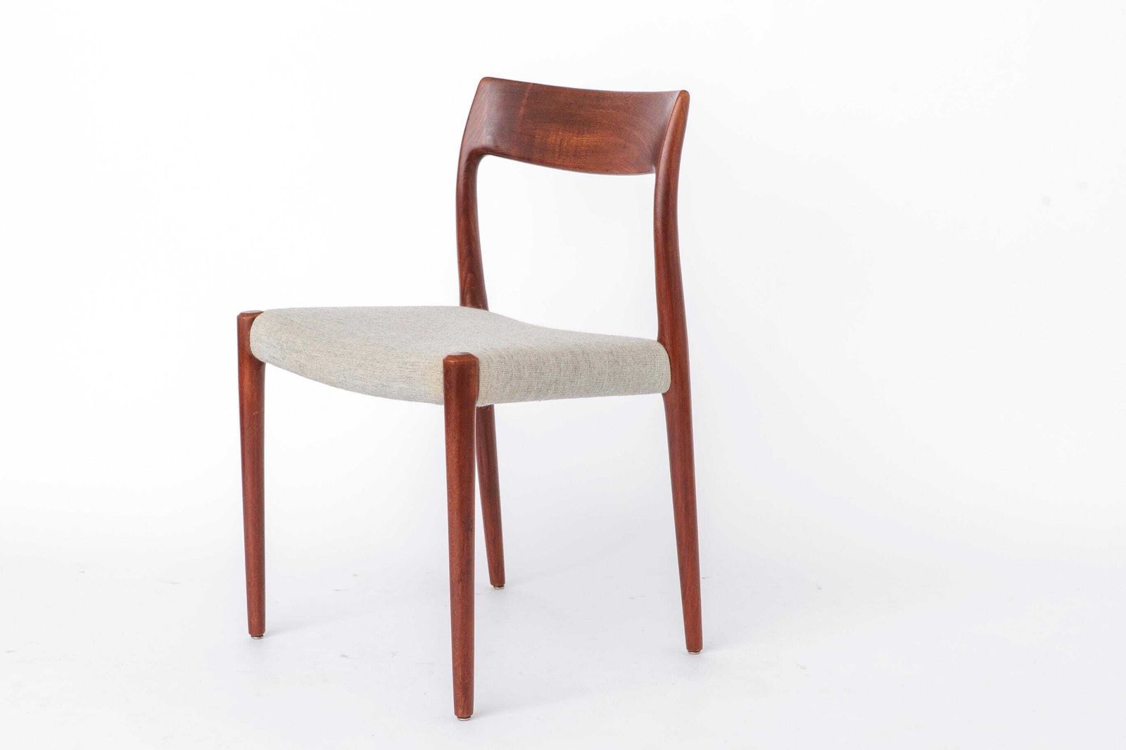 Set Van 4 Niels Otto Møller Model 77 Stoelen, Deense Mid Century Teak Eetkamerstoelen, 1959 Ontwerp, Vintage Set photo vinterior