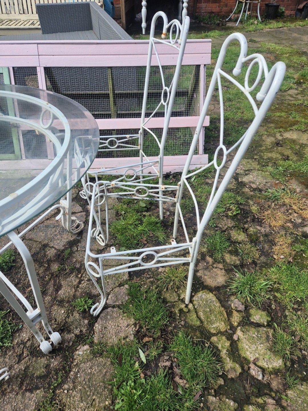 Vintage White Ornate Metal Framed Round Garden/Outdoor Table & 4 Matching Chairs photo buy