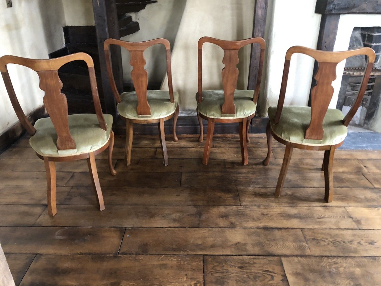 photo furniture Elegantly Curved Queen Anne Vintage Antique Olive Green Velvet Chairs X 4
