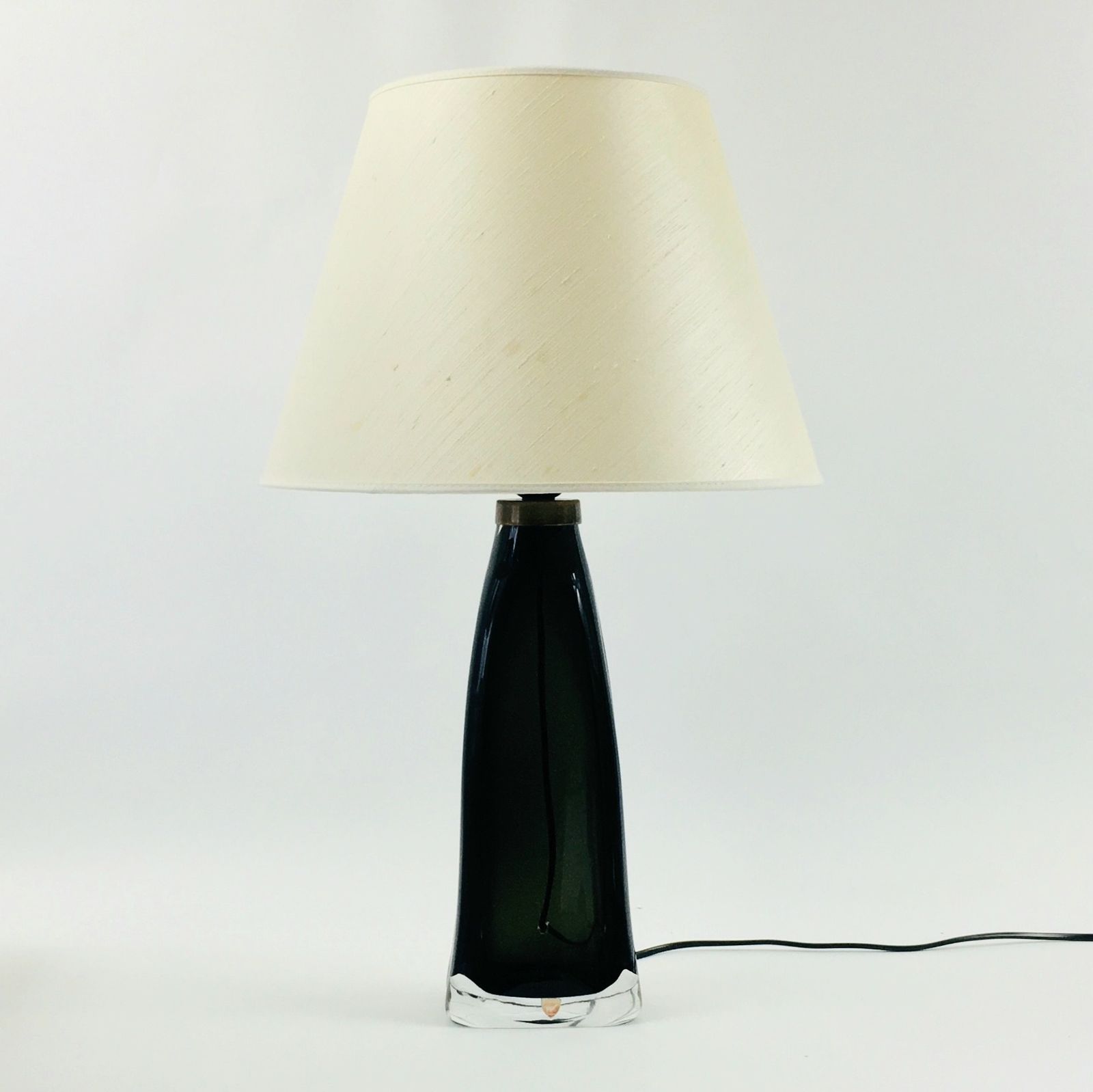Paar Scandinavische Mid Century Modern Tafellampen Van Glas En Messing, Model Rd 1323, Door Carl Fagerlund Voor Orrefors, Zweden, Jaren 1960 photo furniture