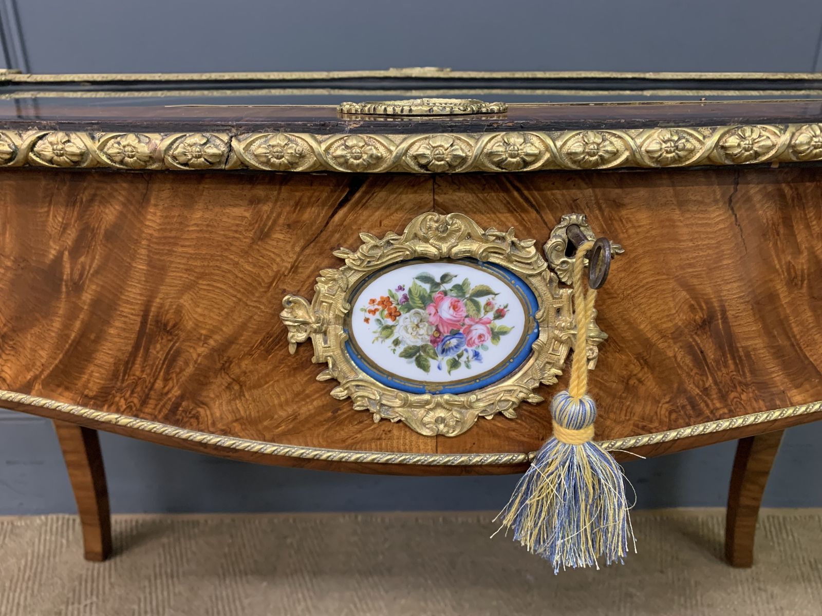 Fine 19th Century Bijouterie Table photo vinterior