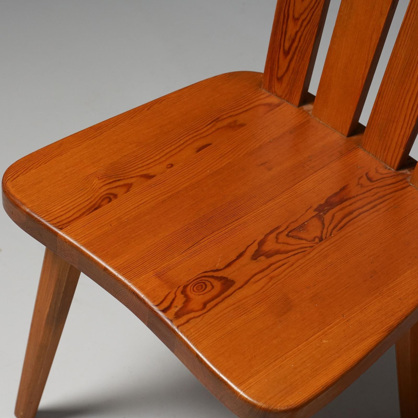 Set Of Four Scandinavian Modern Pine Chairs, Göran Malmvall, Sweden, 1970s photo Furniture