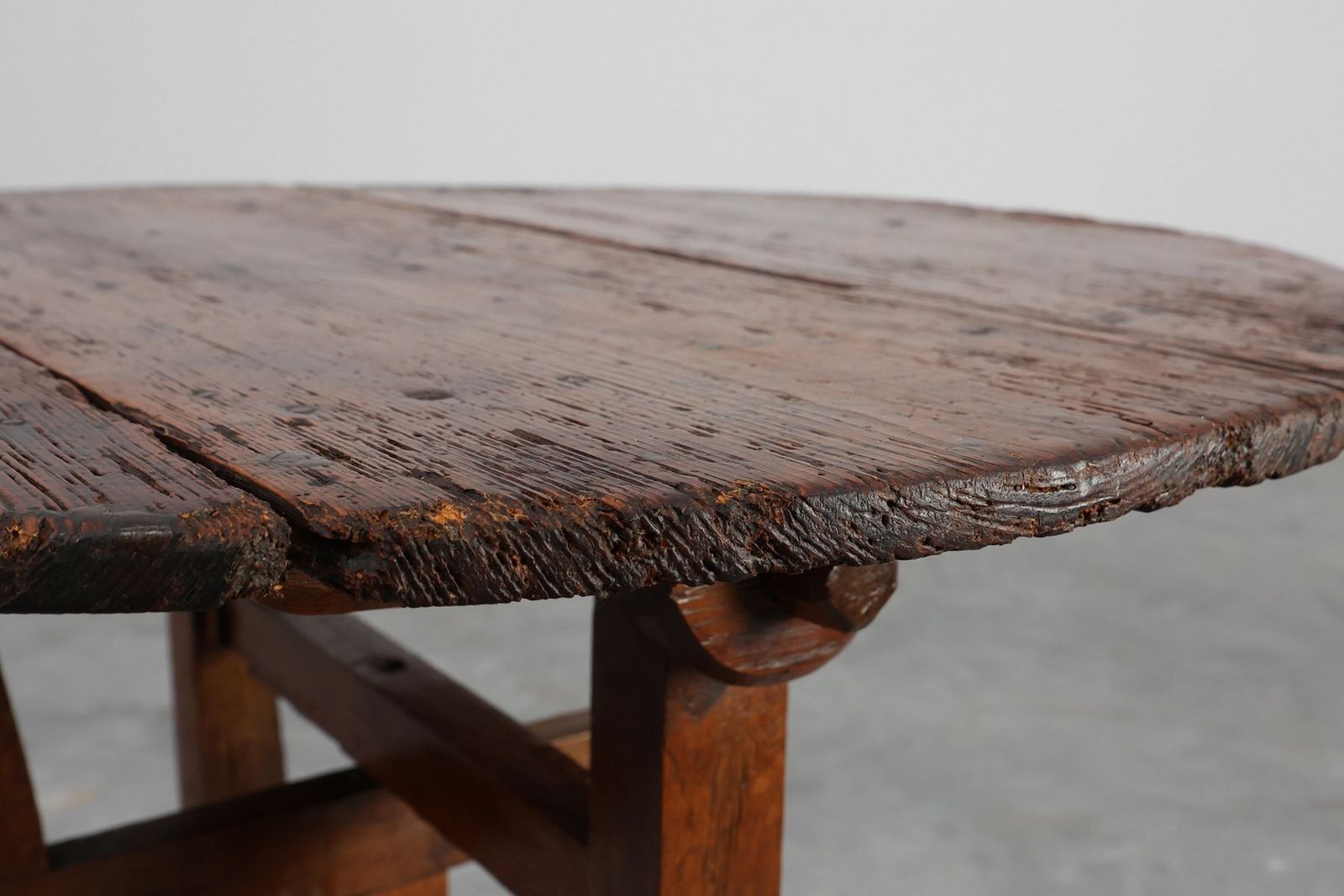 photo vinterior Antique Oak Tilt Top Side Table, France, 1800s
