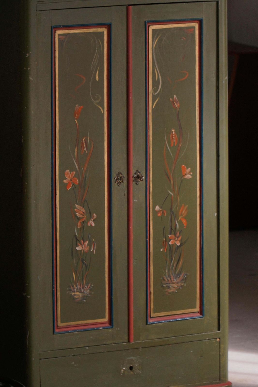 Antique Danish Painted Cabinet With Floral Motifs, Folk Art, 19th Century photo vintage