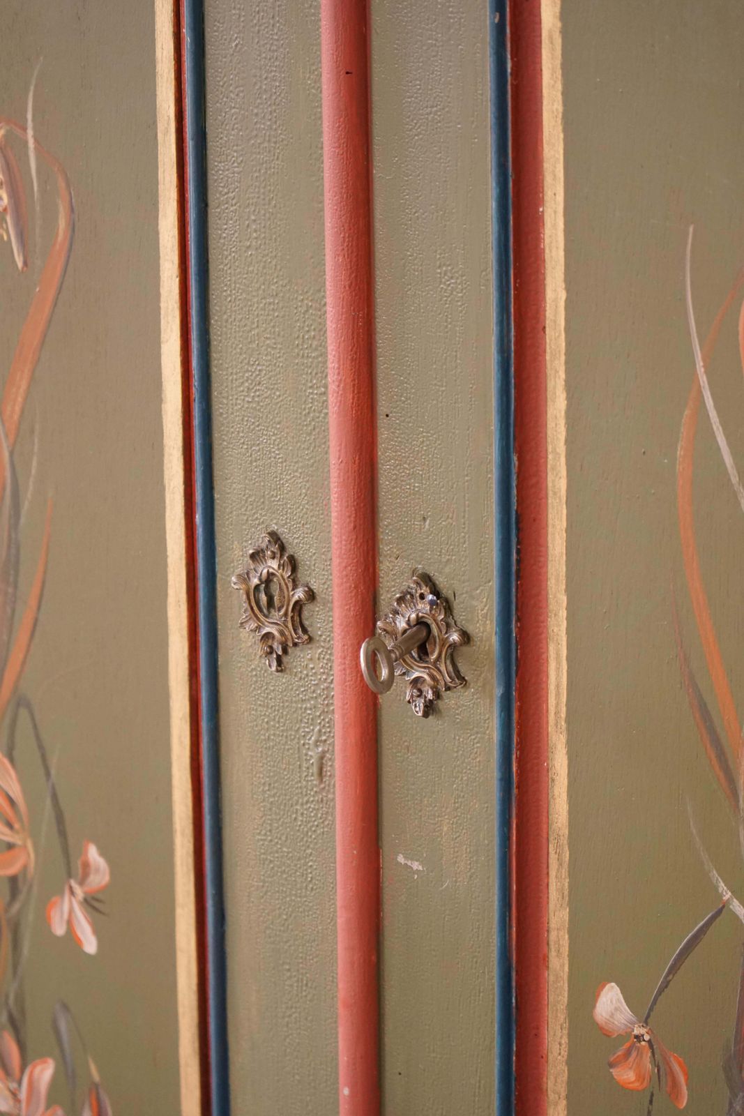 photo furniture Antique Danish Painted Cabinet With Floral Motifs, Folk Art, 19th Century