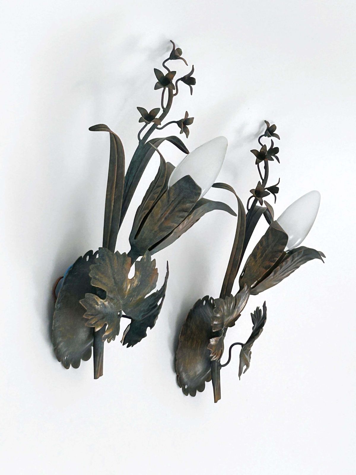 Lighting Set Of Two Elegant Vine Leaves Sconces By Honsel Leuchten Germany 1970s photo