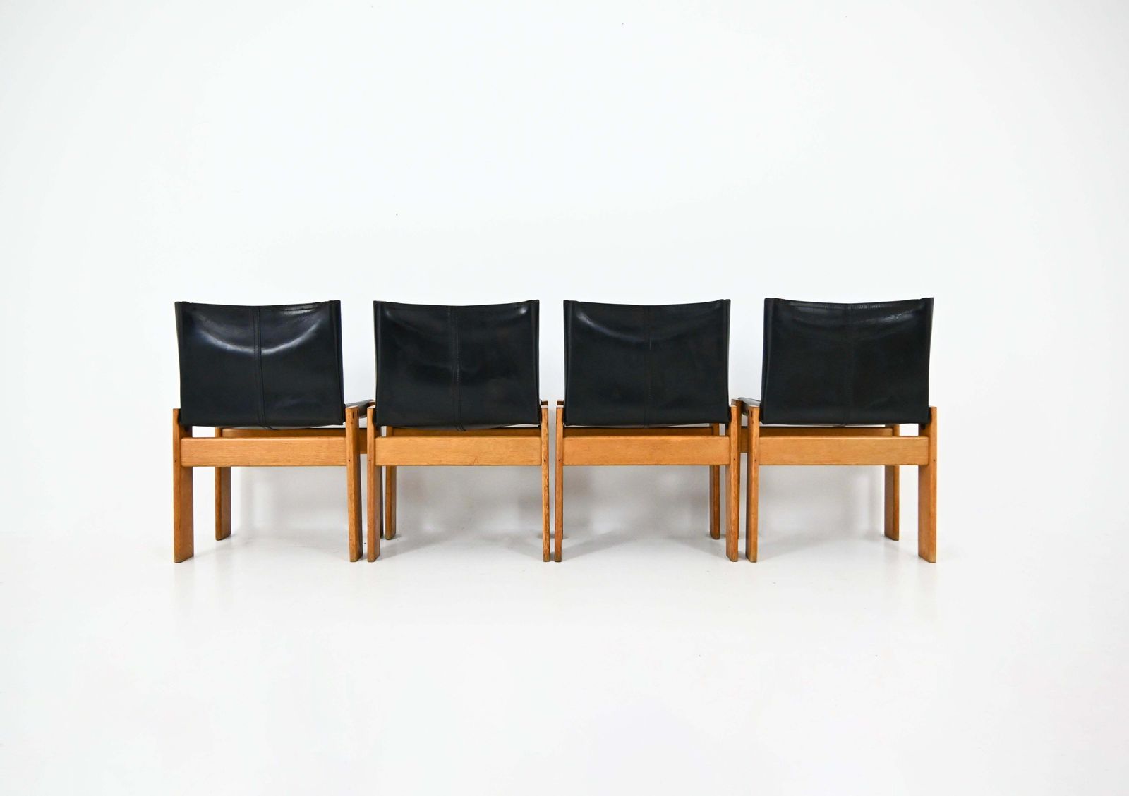 Monk Dining Chairs By Afra & Tobia Scarpa For Molteni, 1970s, Set Of 4 photo vinterior